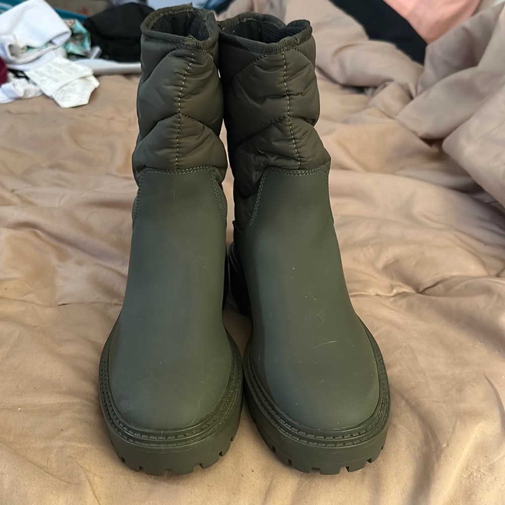 Green Zara boot